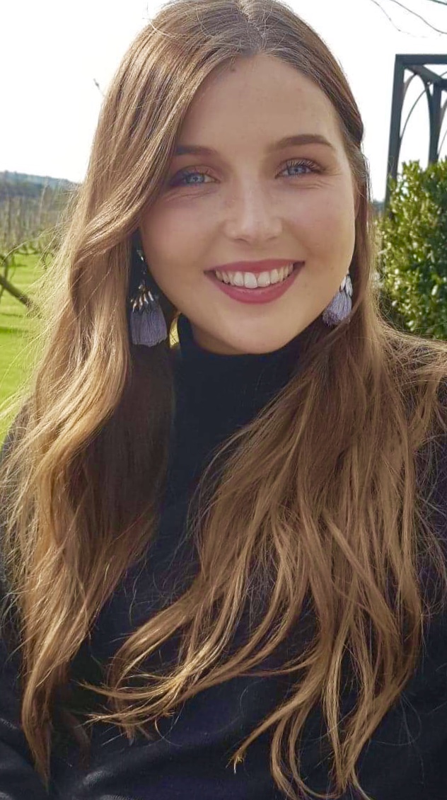Emma from France