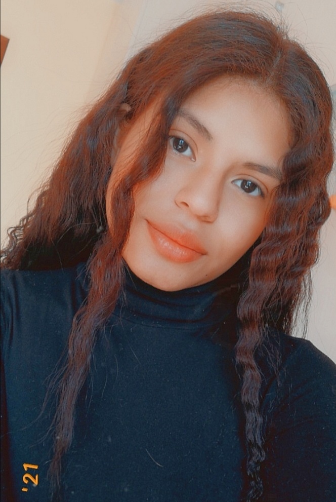 Dayana from Italy